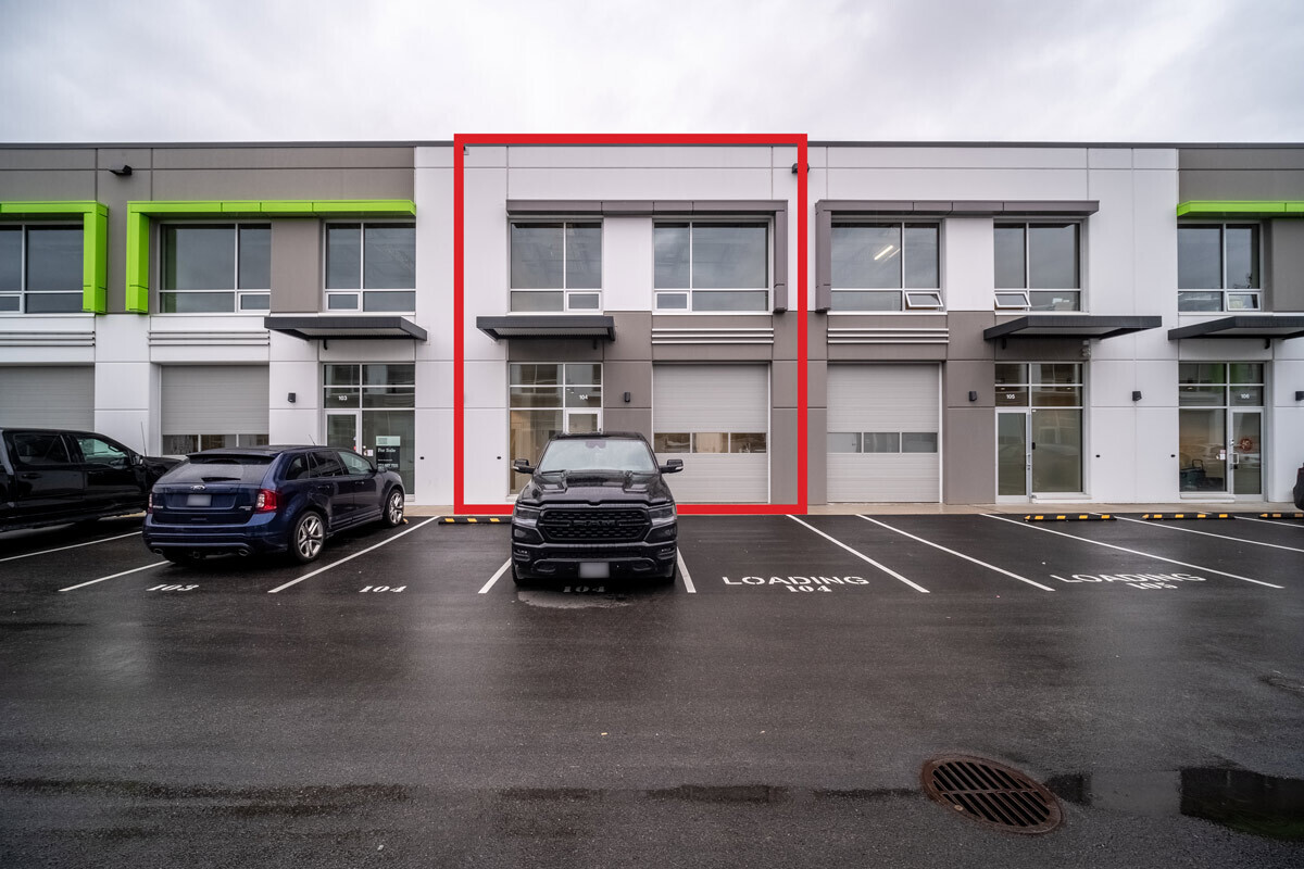 951 E Kent Av N, Vancouver, BC à louer Photo principale– Image 1 sur 47