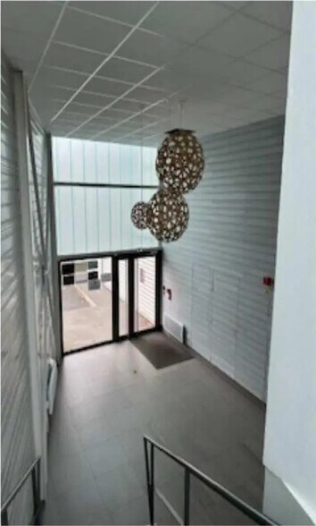 Bureau dans Serris à louer - Photo de l’immeuble – Image 3 sur 10