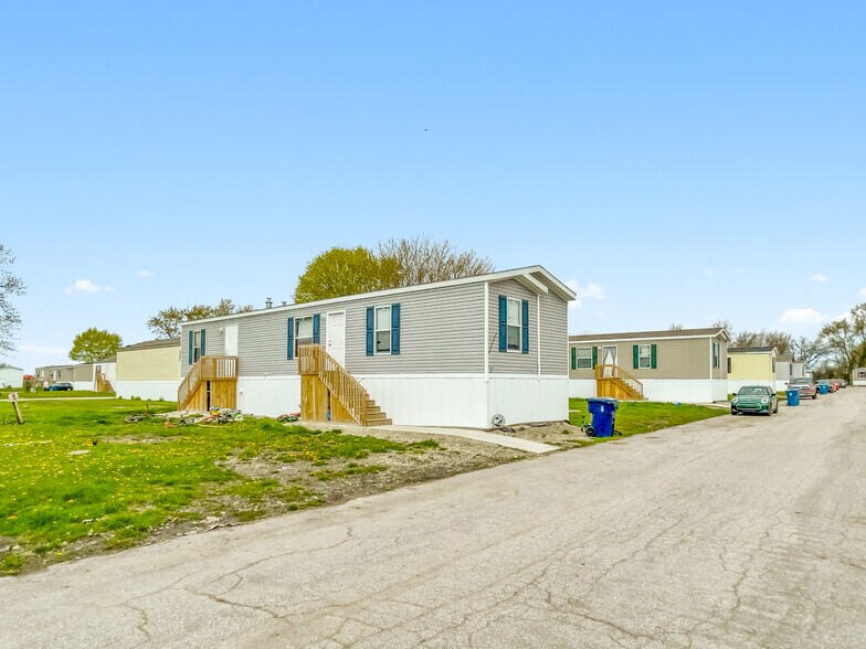 765 S River Rd, Bay City, MI à vendre - Photo de l’immeuble – Image 2 sur 11