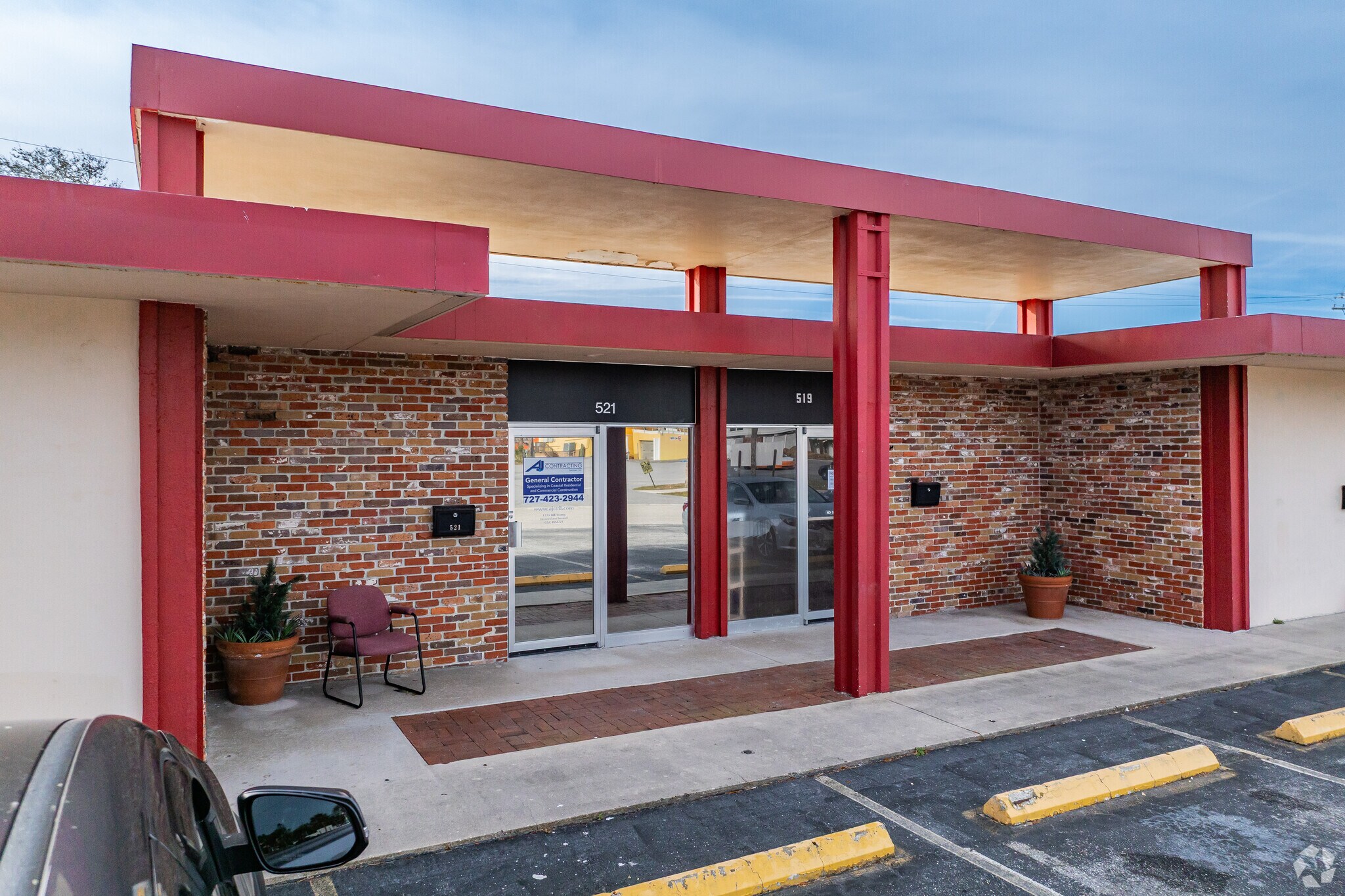 501-527 S Paula Dr, Dunedin, FL à louer Photo de l’immeuble– Image 1 sur 19