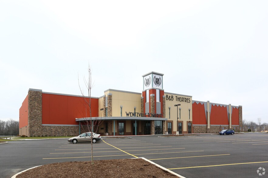 B&B Theaters portefeuille de 15 biens à vendre sur LoopNet.fr - Photo principale – Image 3 sur 4