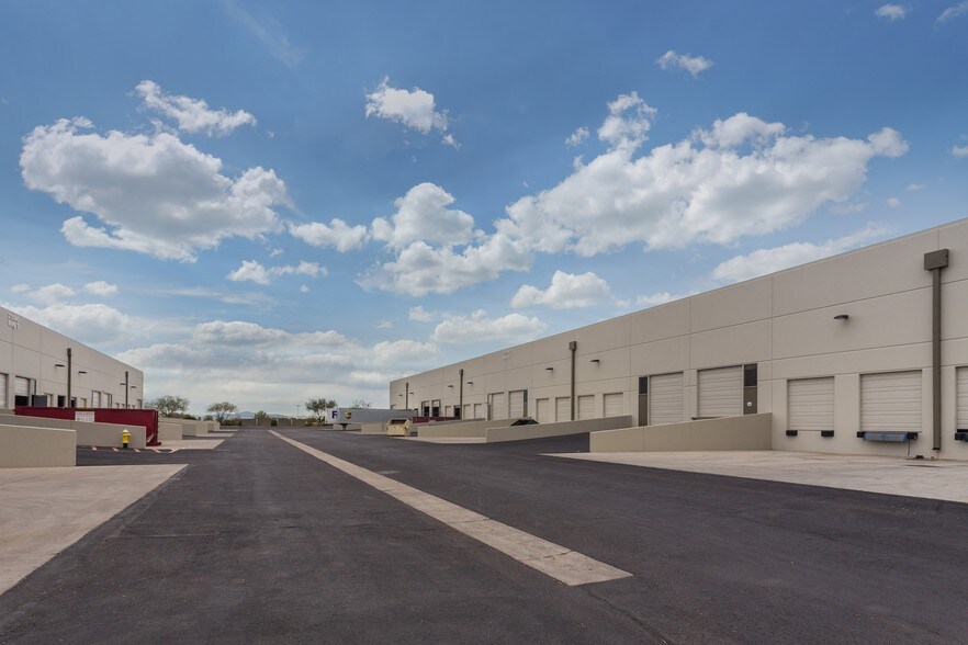 23040 N 11th Ave, Phoenix, AZ à louer - Photo de l’immeuble – Image 3 sur 3