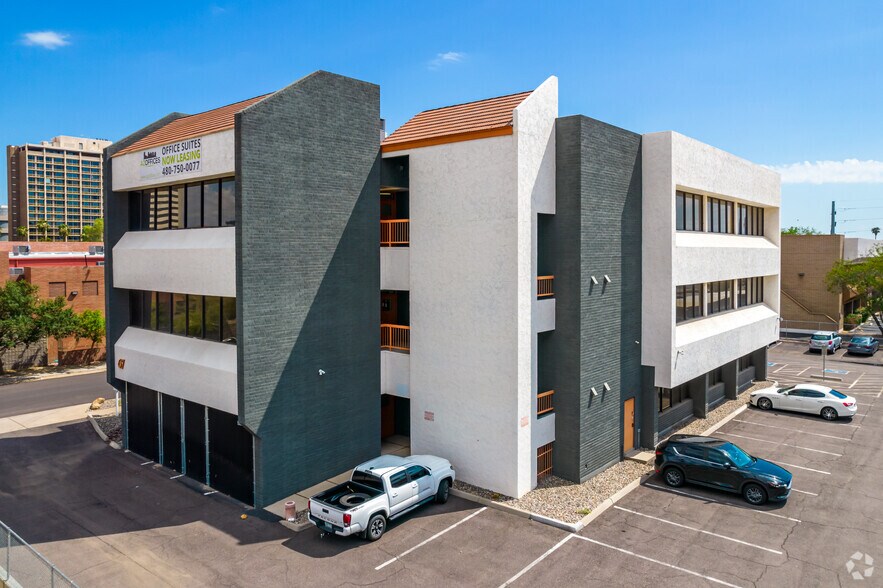 67 E Weldon Ave, Phoenix, AZ à louer - Photo de l’immeuble – Image 2 sur 9