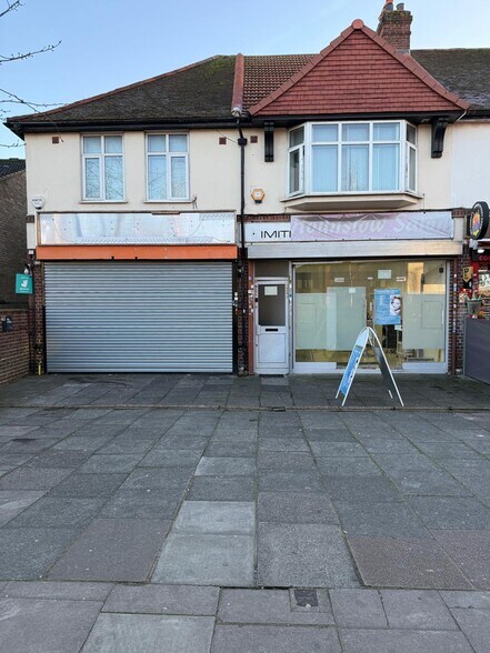 358-360 Staines Rd, Hounslow à louer - Photo de l’immeuble – Image 3 sur 8