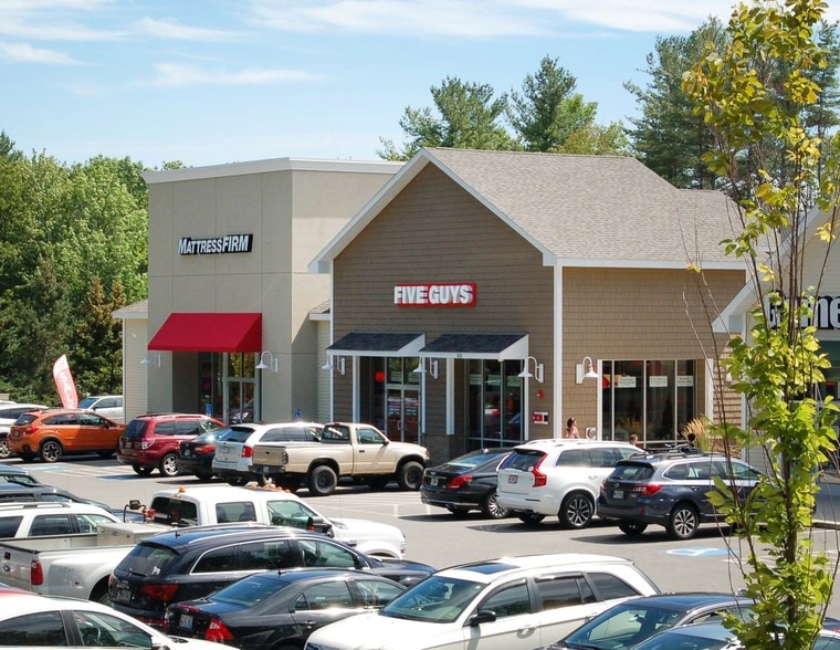 574 Alfred St, Biddeford, ME à louer - Photo principale – Image 2 sur 6