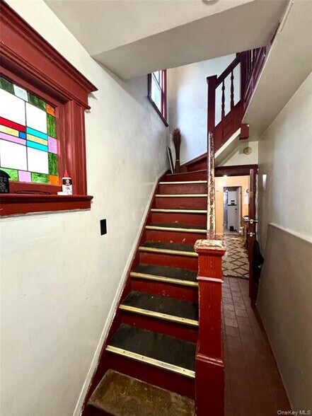 13415 102nd Ave, South Richmond Hill, NY à vendre - Photo de l’immeuble – Image 2 sur 18