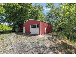 17981 SE Hemrich Rd, Damascus, OR à louer Photo de l’immeuble– Image 1 sur 5