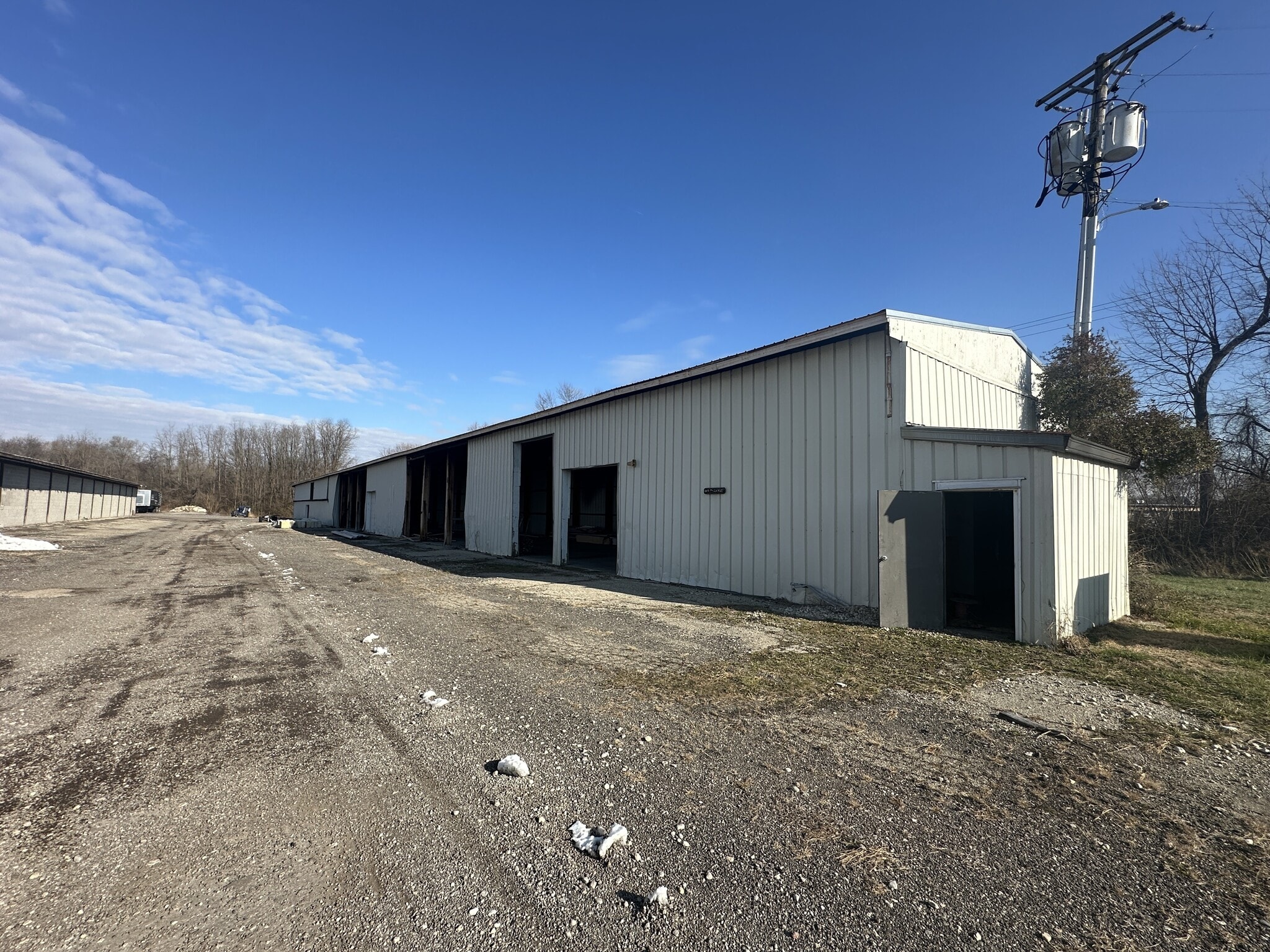 4301 James H. McGee Blvd, Dayton, OH à louer Photo de l’immeuble– Image 1 sur 2