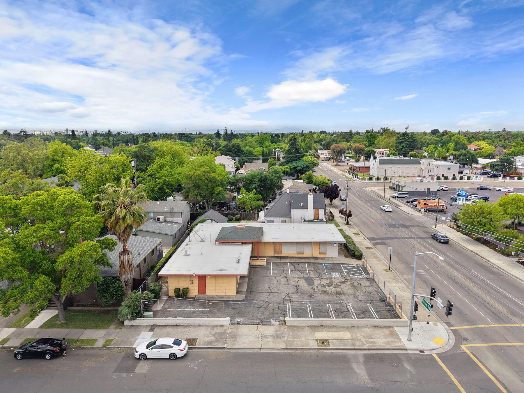 512 W Harding Way, Stockton, CA à vendre Photo principale– Image 1 sur 63