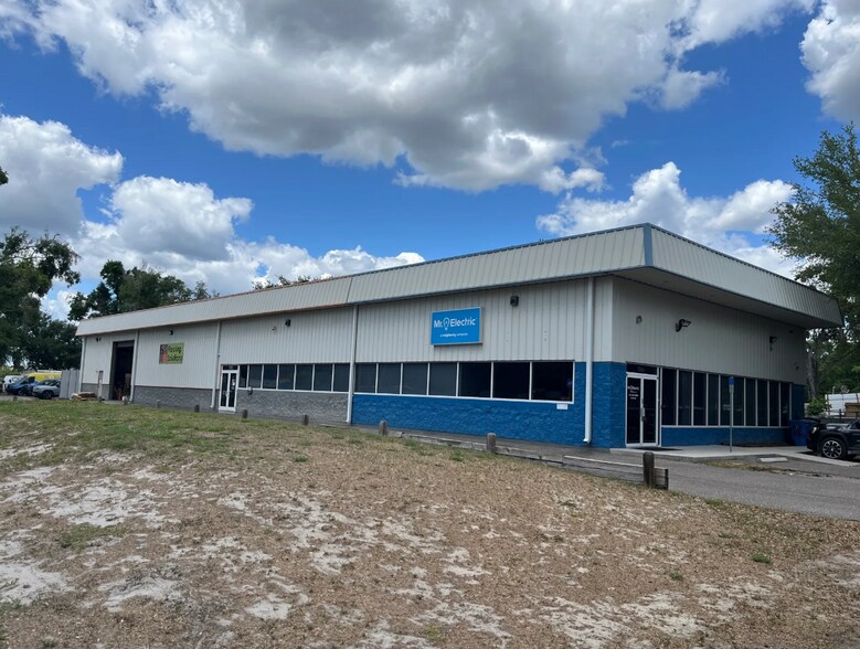 7901 Benjamin Rd, Tampa, FL à louer - Photo de l’immeuble – Image 2 sur 2