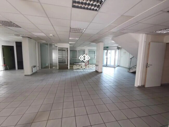 Plus de détails pour 5 Place De La Gare, Thonon-les-Bains - Bureau à vendre