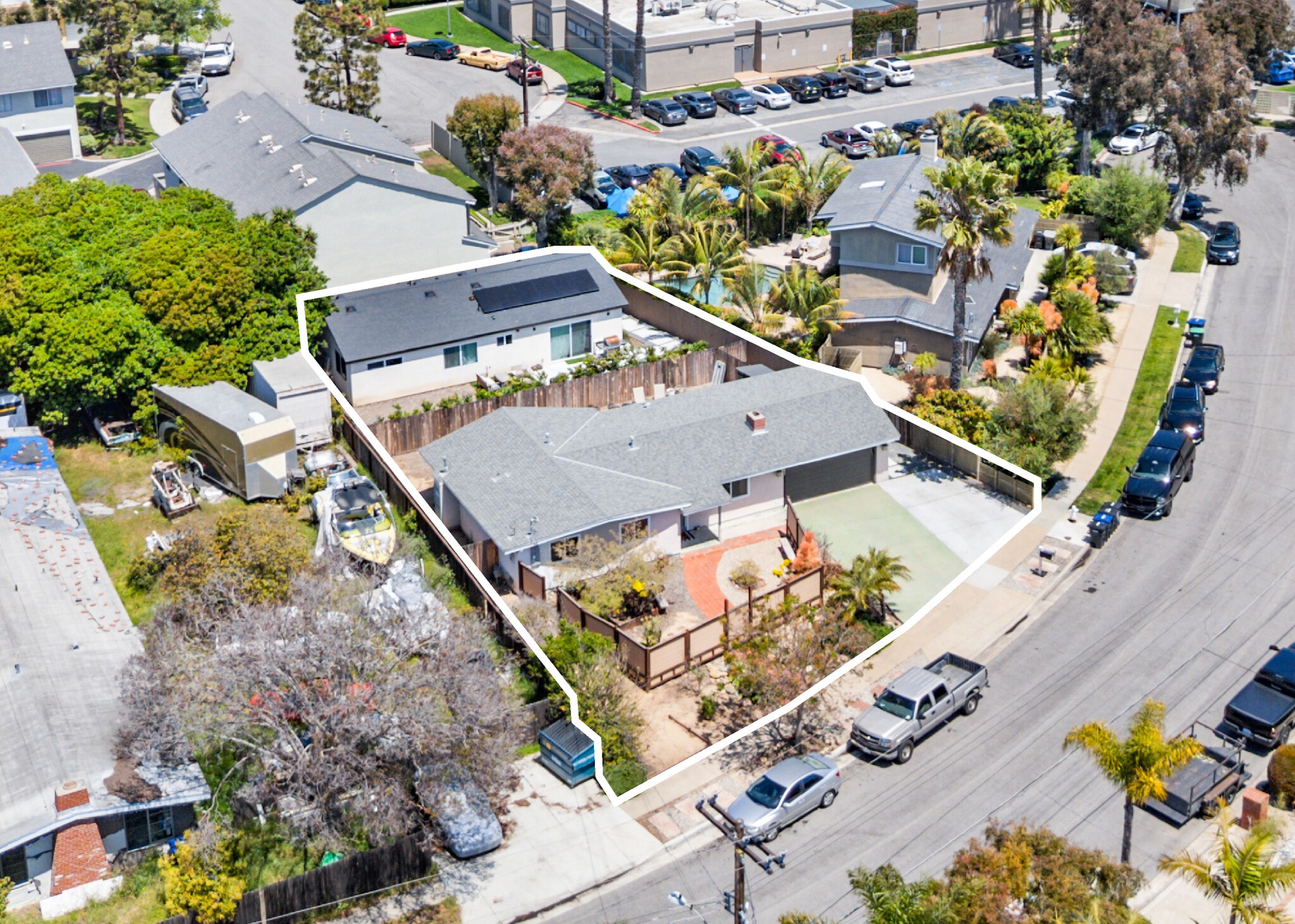 326 Hamilton St, Costa Mesa, CA à vendre Photo principale– Image 1 sur 9
