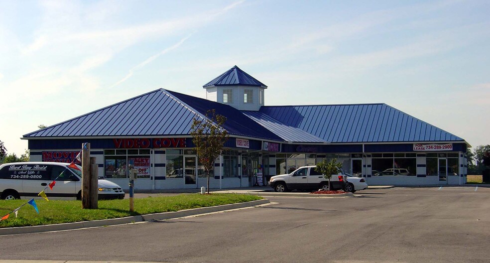 5071 Dixie Hwy, Newport, MI à louer - Photo de l’immeuble – Image 3 sur 16