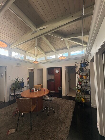 56 Mayhew Way, Walnut Creek, CA à vendre - Photo de l’immeuble – Image 3 sur 4