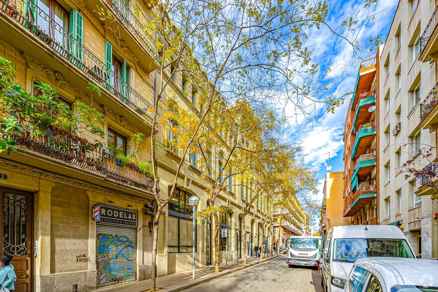 Carrer de Bonavista, 30, Barcelone, Barcelona à louer - Photo de l’immeuble – Image 3 sur 6