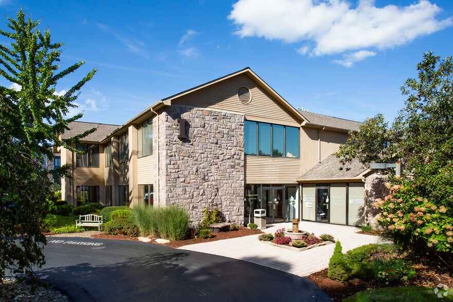 101 Bradford Rd, Wexford, PA à louer - Photo de l’immeuble – Image 3 sur 18