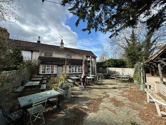 Plus de détails pour Station Road, Hampton - Local commercial à vendre