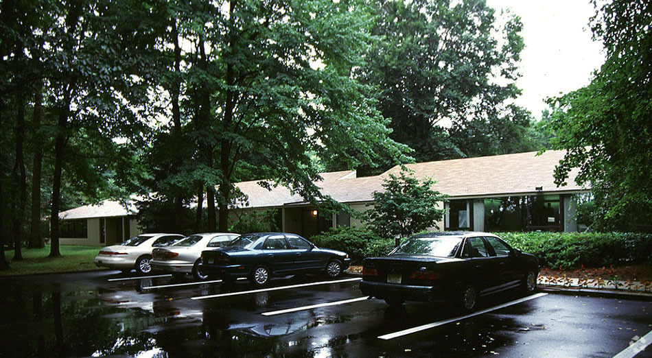 12 Perrine Rd, Monmouth Junction, NJ à louer - Photo principale – Image 1 sur 21