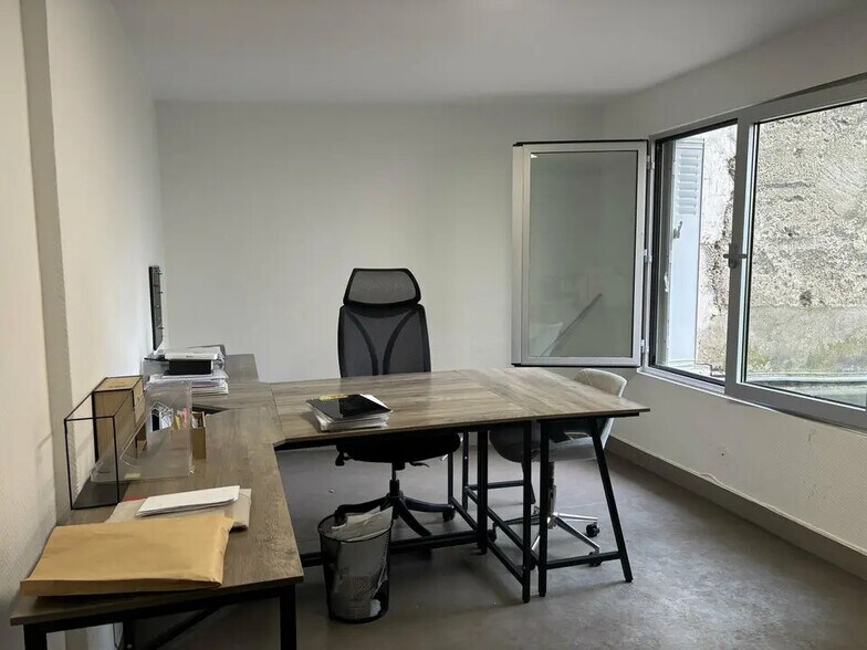 Bureau dans Lyon à louer - Photo de l’immeuble – Image 2 sur 6