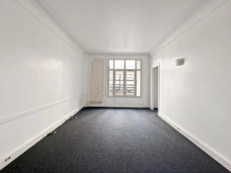 Bureau dans Paris à louer - Photo de l’immeuble – Image 2 sur 6