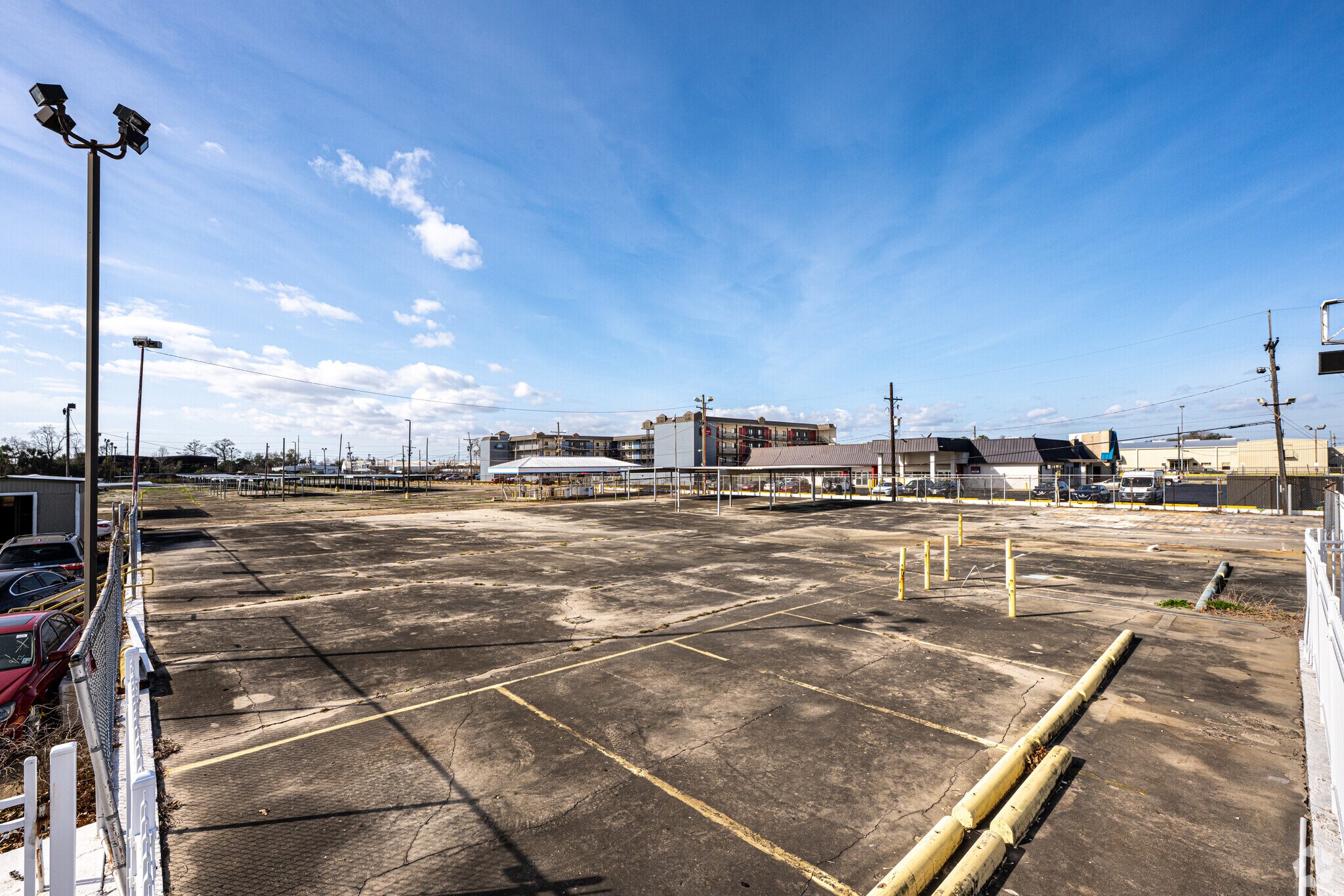 1025 Airline Dr, Kenner, LA à vendre Photo de l’immeuble– Image 1 sur 12