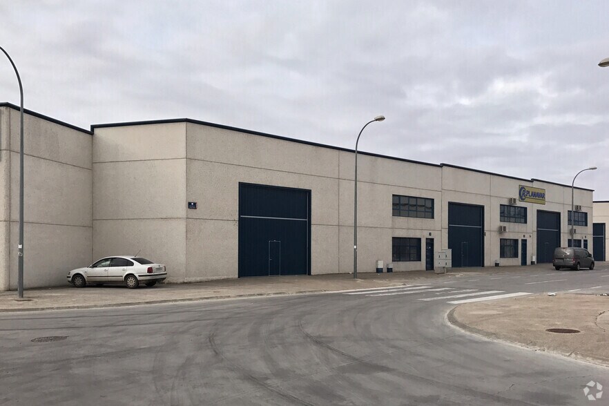 Industriel/Logistique dans El Viso de San Juan, Toledo à vendre - Photo de l’immeuble – Image 2 sur 5