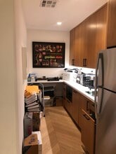 190-192 N Canon Dr, Beverly Hills, CA à louer Photo intérieure– Image 2 sur 7