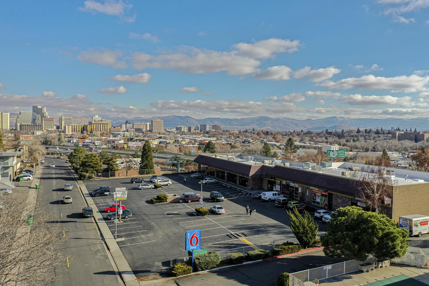 1350 Stardust St, Reno, NV à louer - Aérien – Image 1 sur 5