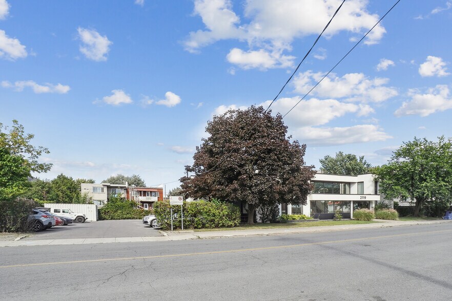 2119 Rue Sainte-Hélène, Longueuil, QC à louer - Photo de l’immeuble – Image 3 sur 12
