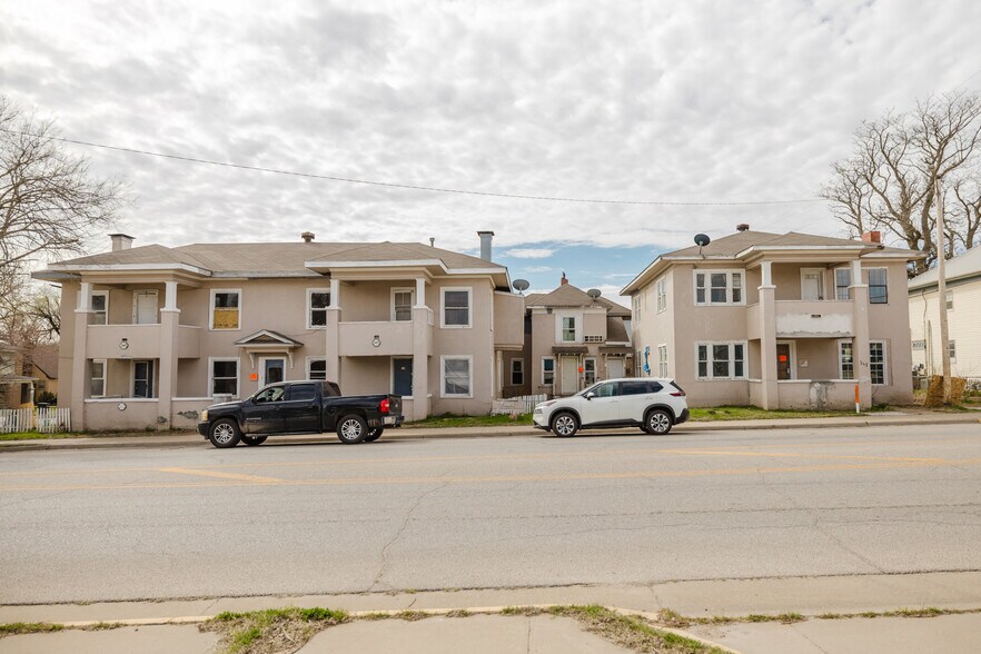 123 E Madison Ave, Arkansas City, KS à vendre - Photo principale – Image 1 sur 1