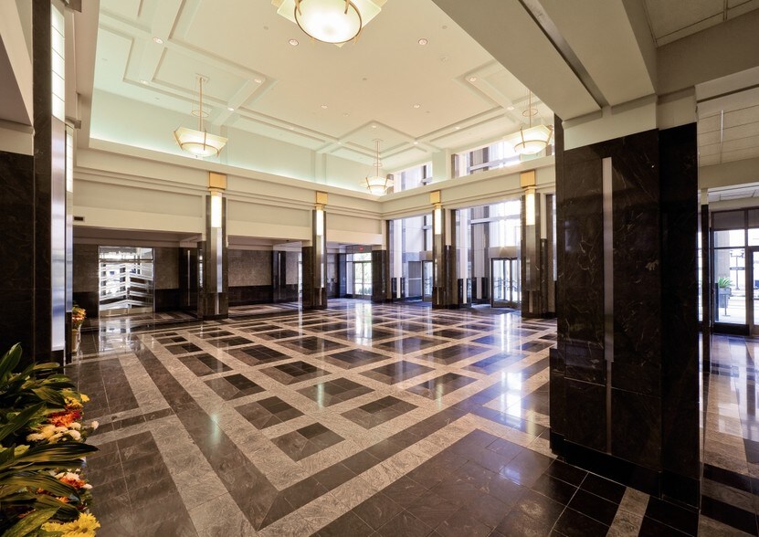101 Hudson St, Jersey City, NJ à louer - Hall d’entrée – Image 2 sur 12