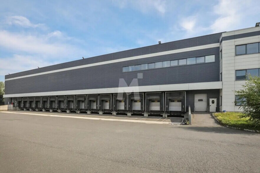 Industriel/Logistique dans Chilly-Mazarin à louer - Photo de l’immeuble – Image 2 sur 13
