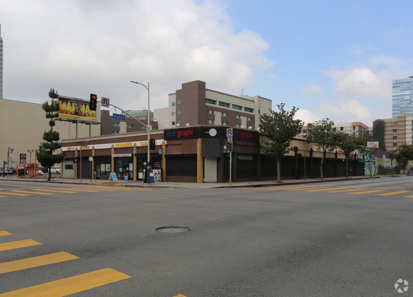 1001 S Hill St, Los Angeles, CA à vendre - Photo de l’immeuble – Image 1 sur 3