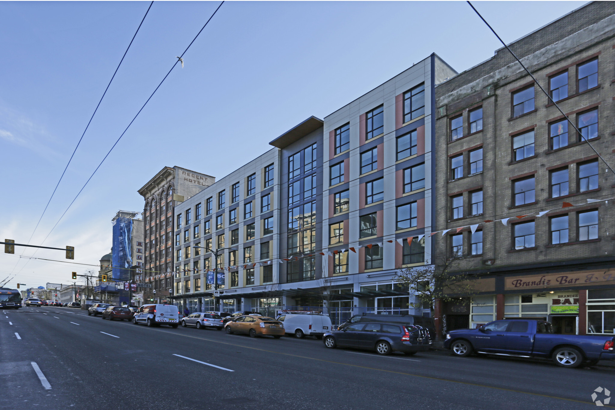 138 E Hastings St, Vancouver, BC à vendre Photo principale– Image 1 sur 19