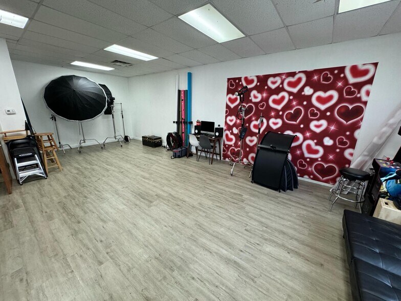 8800 49th St N, Pinellas Park, FL à louer - Photo de l’immeuble – Image 3 sur 18