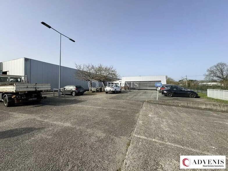 Industriel/Logistique dans Mérignac à louer - Photo de l’immeuble – Image 1 sur 12