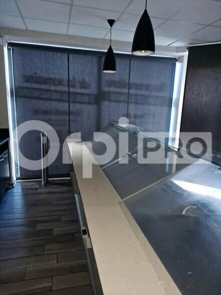 Local commercial dans Châlons-en-Champagne à vendre - Photo intérieure – Image 1 sur 5