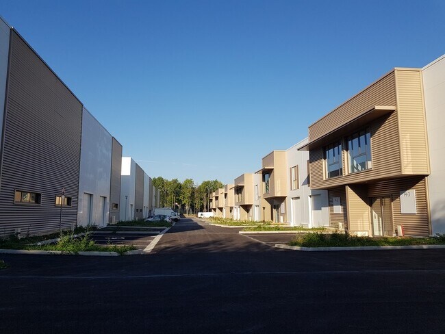 Plus de détails pour 24-28 Avenue Graham Bell, Bussy-Saint-Georges - Industriel/Logistique à louer
