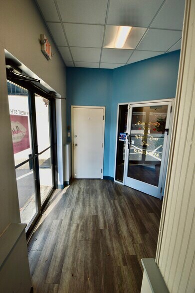 509 Madison Ave, Covington, KY à louer - Photo de l’immeuble – Image 2 sur 22