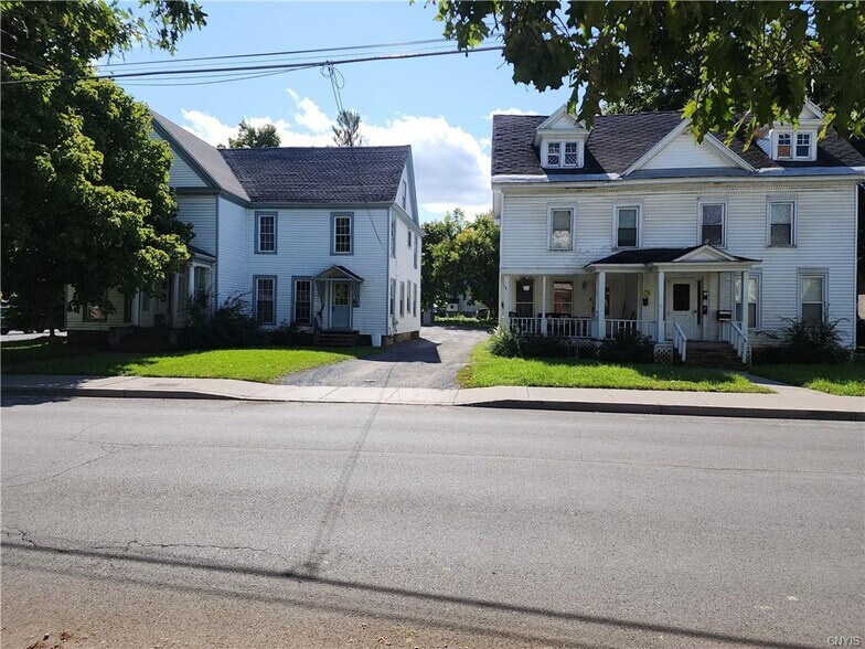 211-215 Clinton St, Watertown, NY à vendre - Photo de l’immeuble – Image 3 sur 21