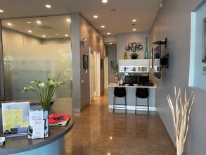 117 NE 5th Ave, Delray Beach, FL à vendre Photo intérieure– Image 1 sur 13