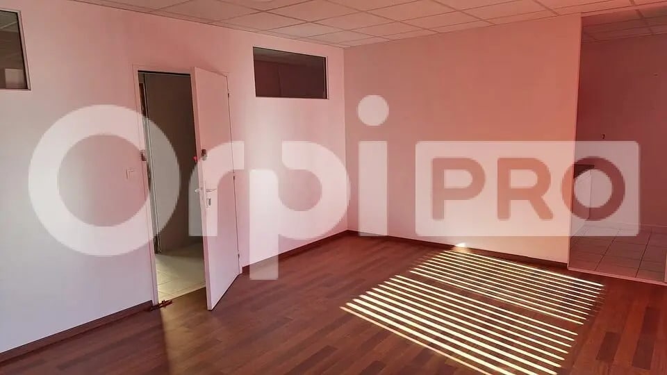 Bureau dans Guérande à louer - Photo intérieure – Image 3 sur 9