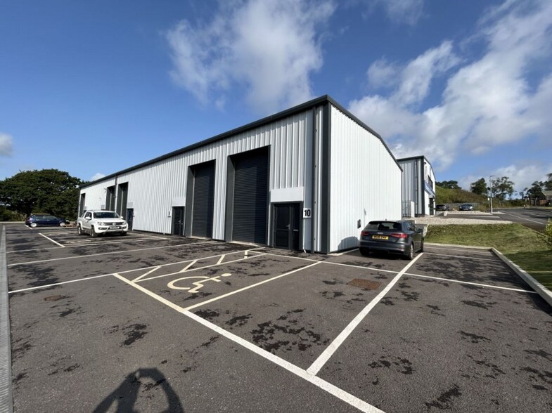 Trevol Ct, Torpoint à louer - Photo de l’immeuble – Image 2 sur 4