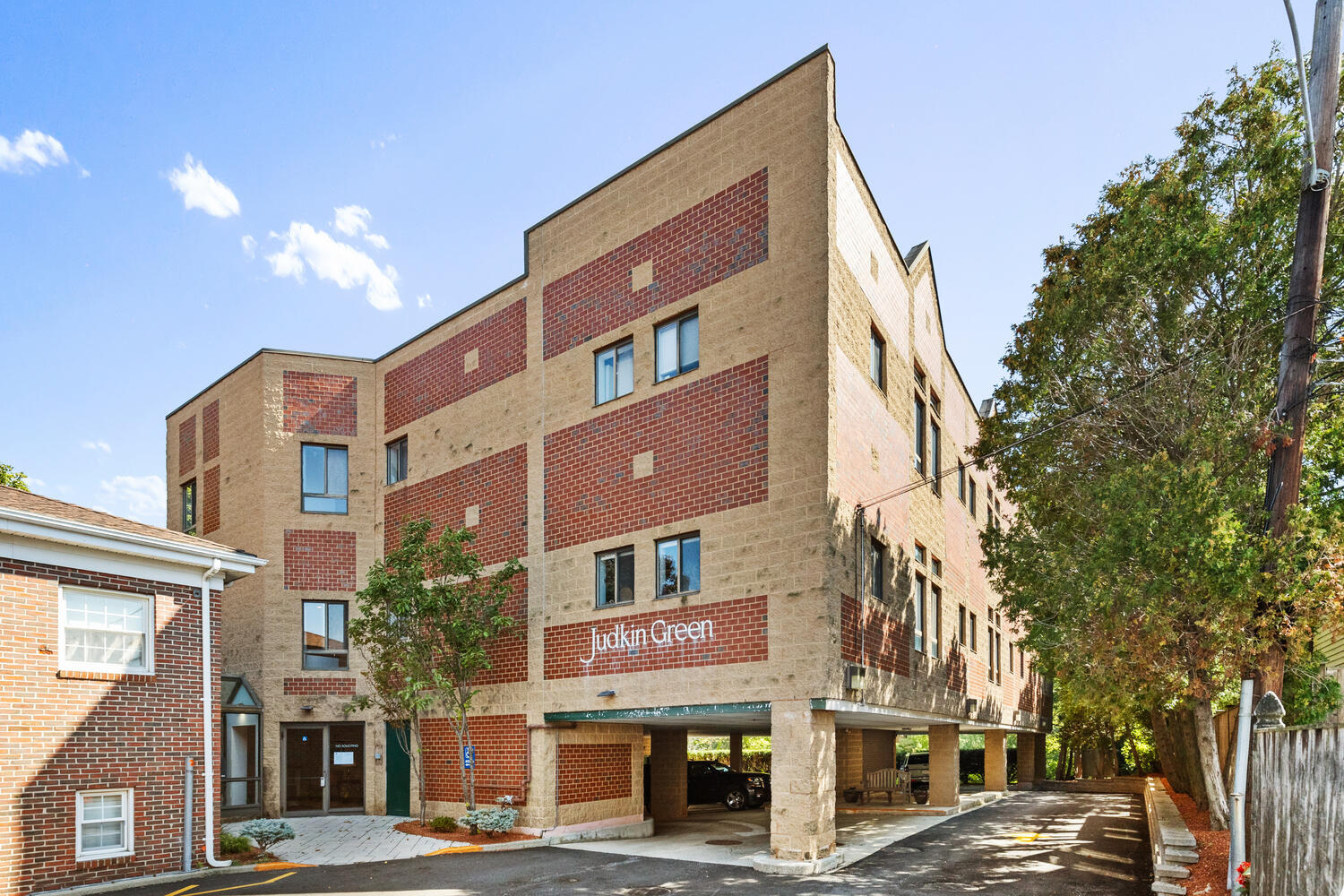 63 Shore Rd, Winchester, MA à louer Photo intérieure– Image 1 sur 26