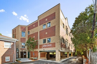 63 Shore Rd, Winchester, MA à louer Photo intérieure– Image 1 sur 26