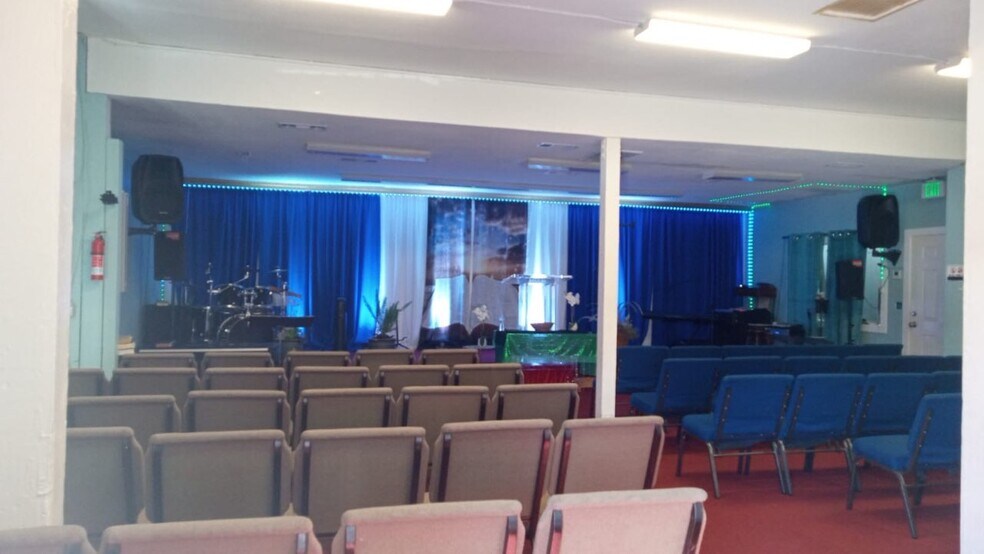 2845-2847 Ingalls St, San Francisco, CA à louer - Photo de l’immeuble – Image 3 sur 4