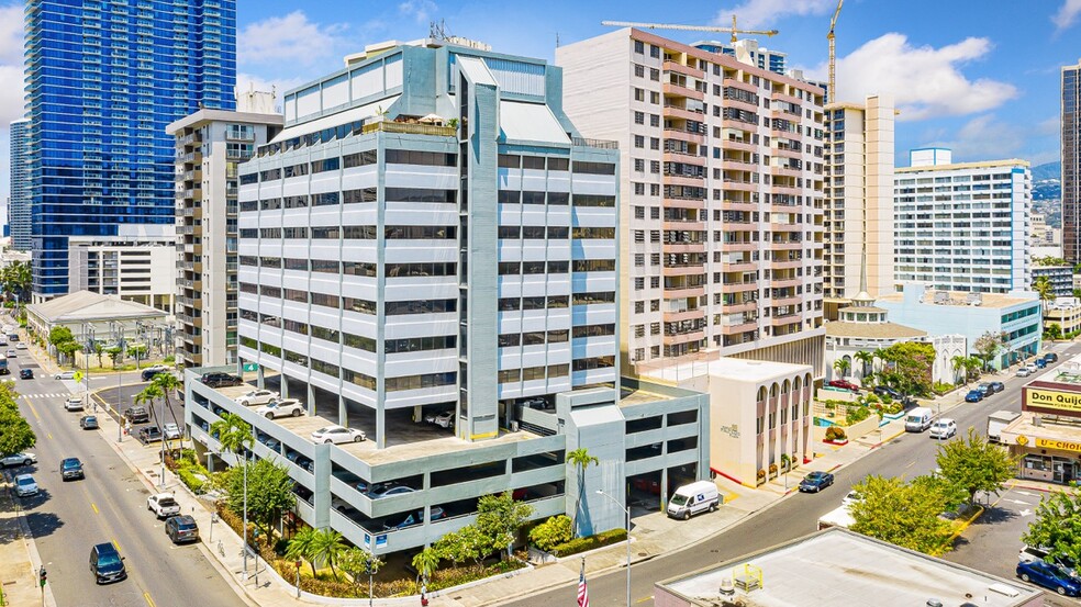1580 Makaloa St, Honolulu, HI à vendre - Photo de l’immeuble – Image 2 sur 20