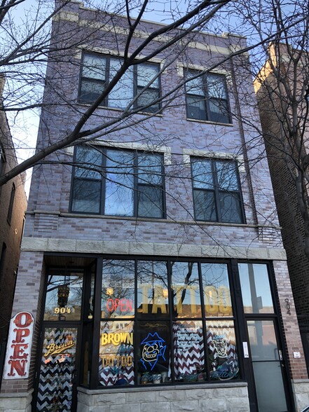 904 N California Ave, Chicago, IL à vendre - Photo de l’immeuble – Image 1 sur 15