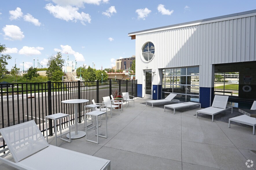 84 Wabasha St S, Saint Paul, MN à louer - Photo de l’immeuble – Image 2 sur 19
