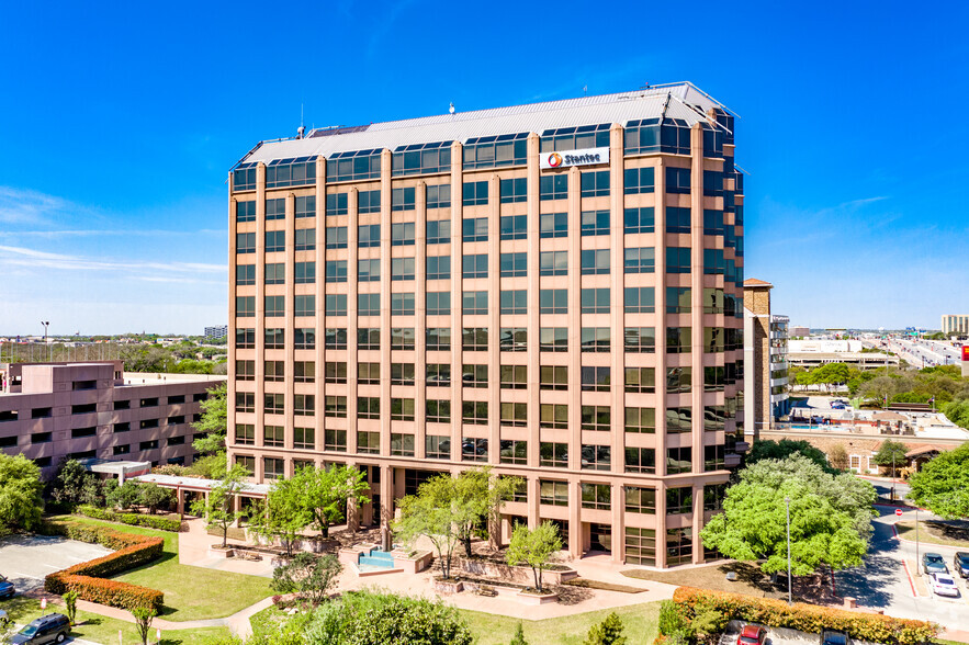 70 NE Loop 410, San Antonio, TX à louer - Photo de l’immeuble – Image 1 sur 17